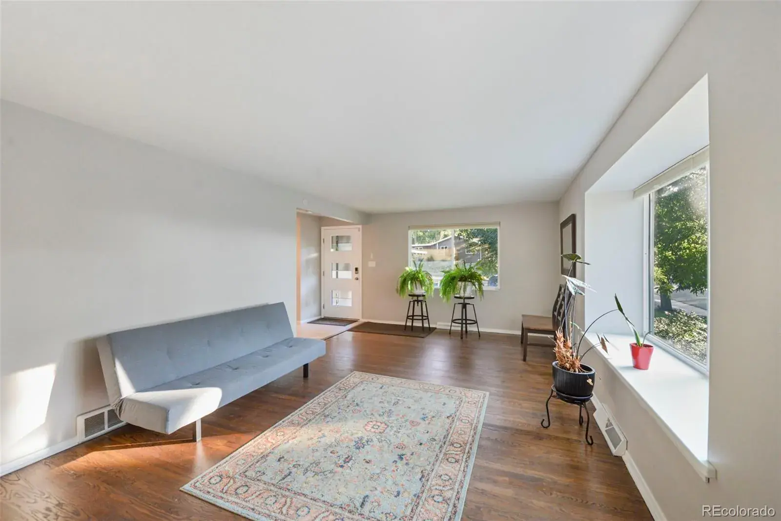 10012025020338 1600 6