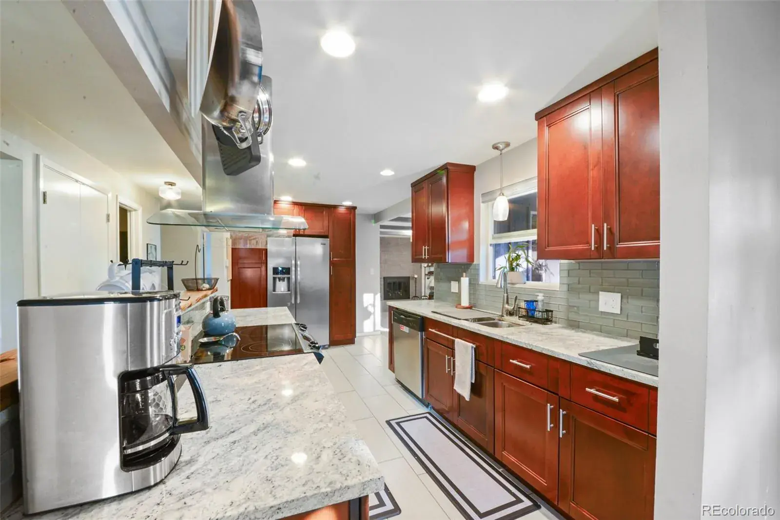 10012025020338 1600 7