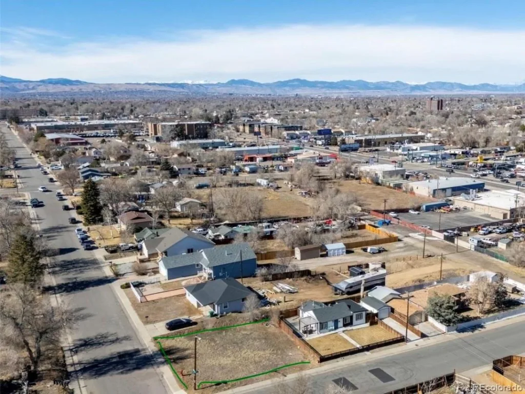 2201 W Warren Avenue Englewood CO 80110 MLS #REC2899130 06092026004122 1024 23