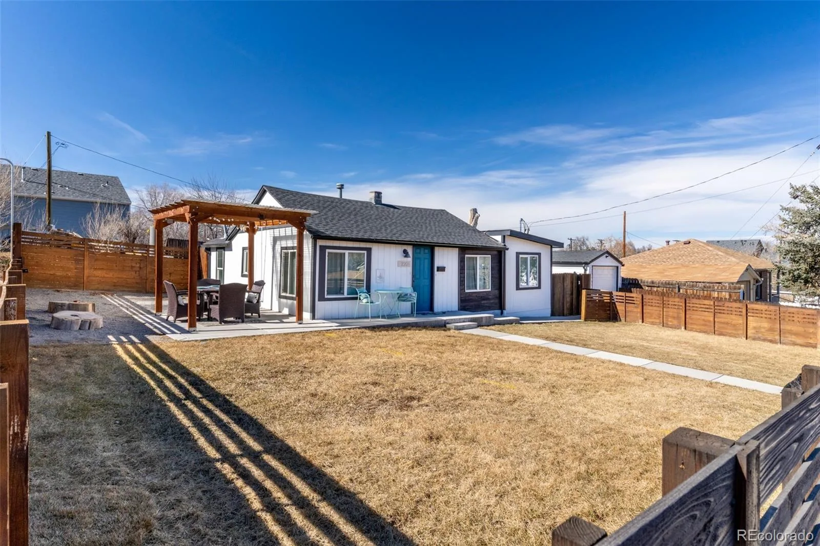 2201 W Warren Avenue Englewood CO 80110 MLS #REC2899130 06092026004122 1600 1