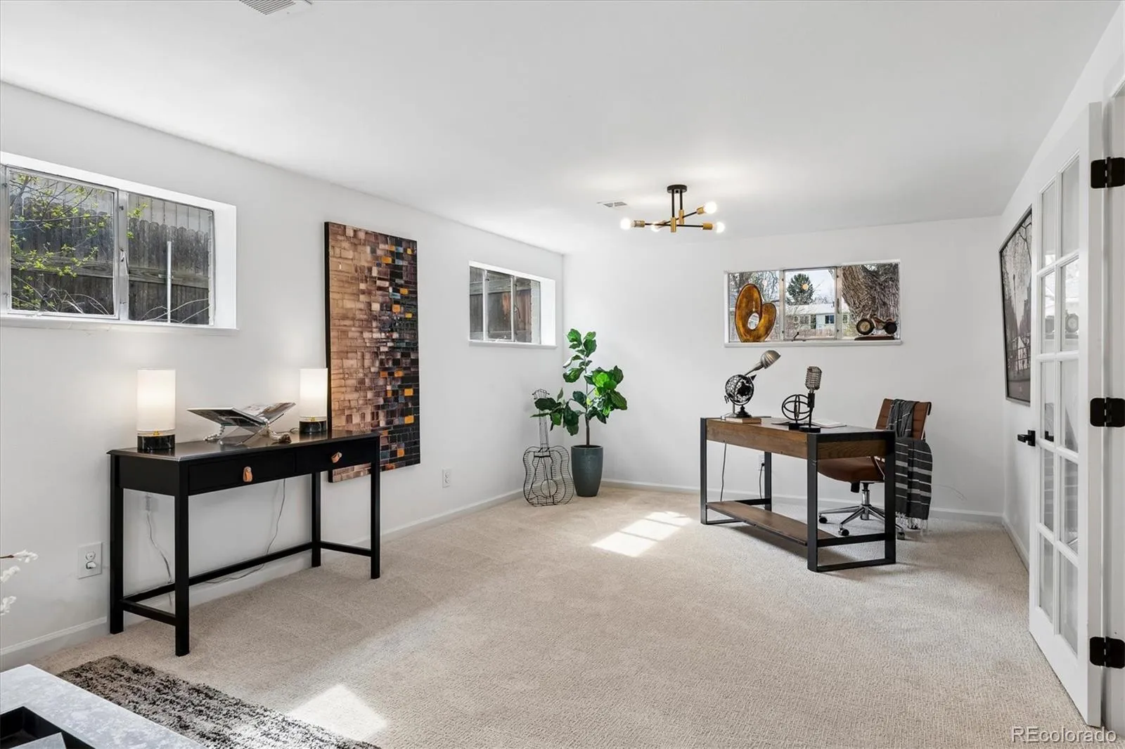 04152026165238 1600 16