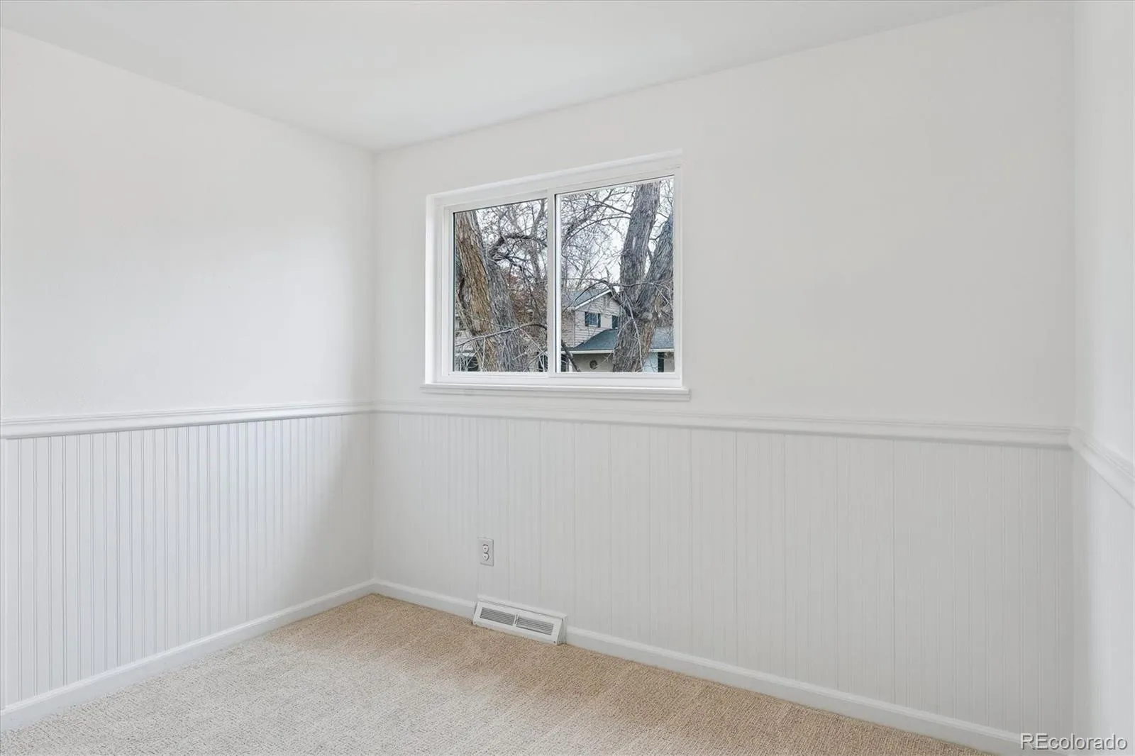 04152026165238 1600 22