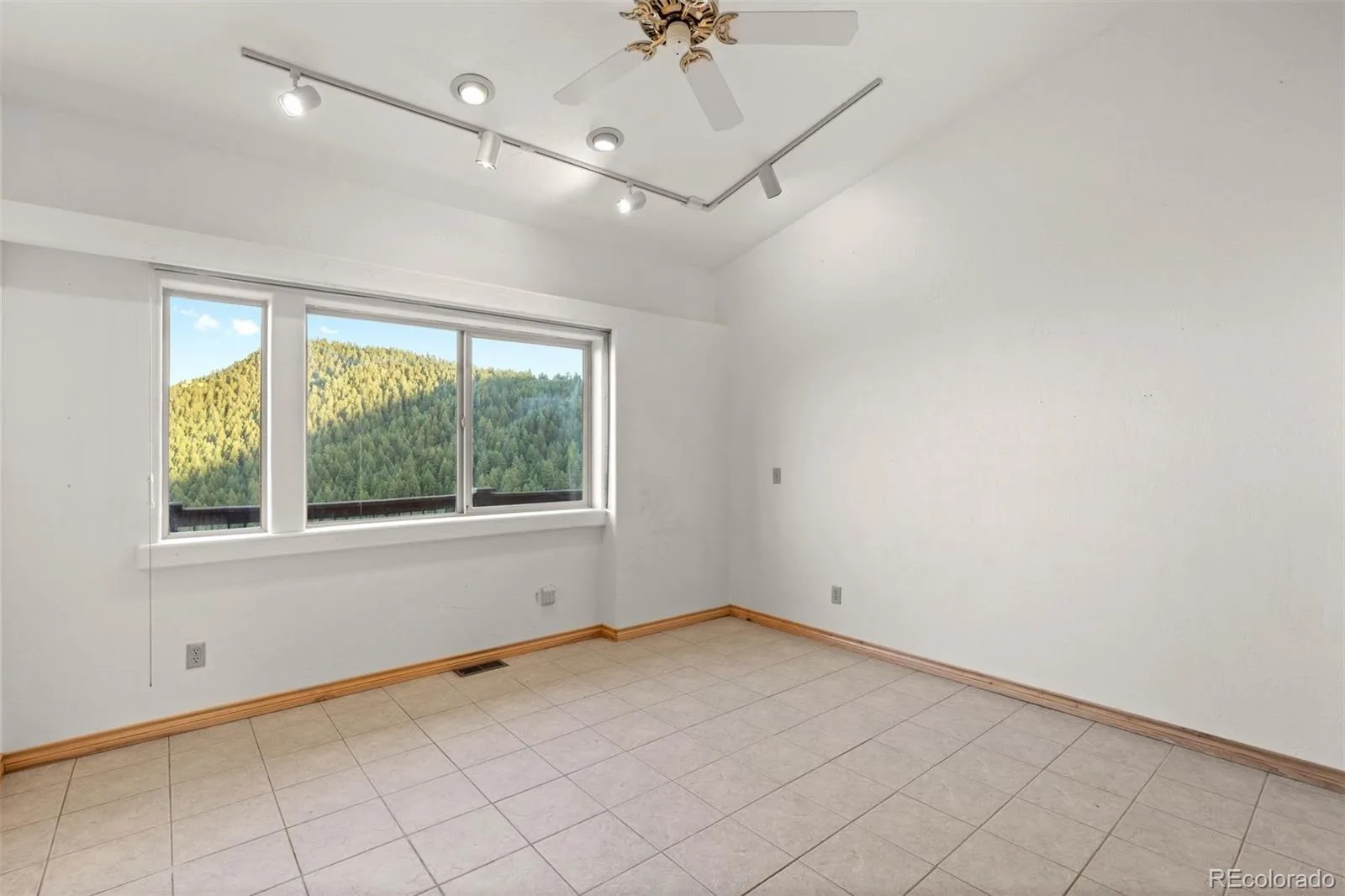 12868 Cottonwood Road Littleton CO 80127 | MLS #REC2903375 07152026203943 1600 17