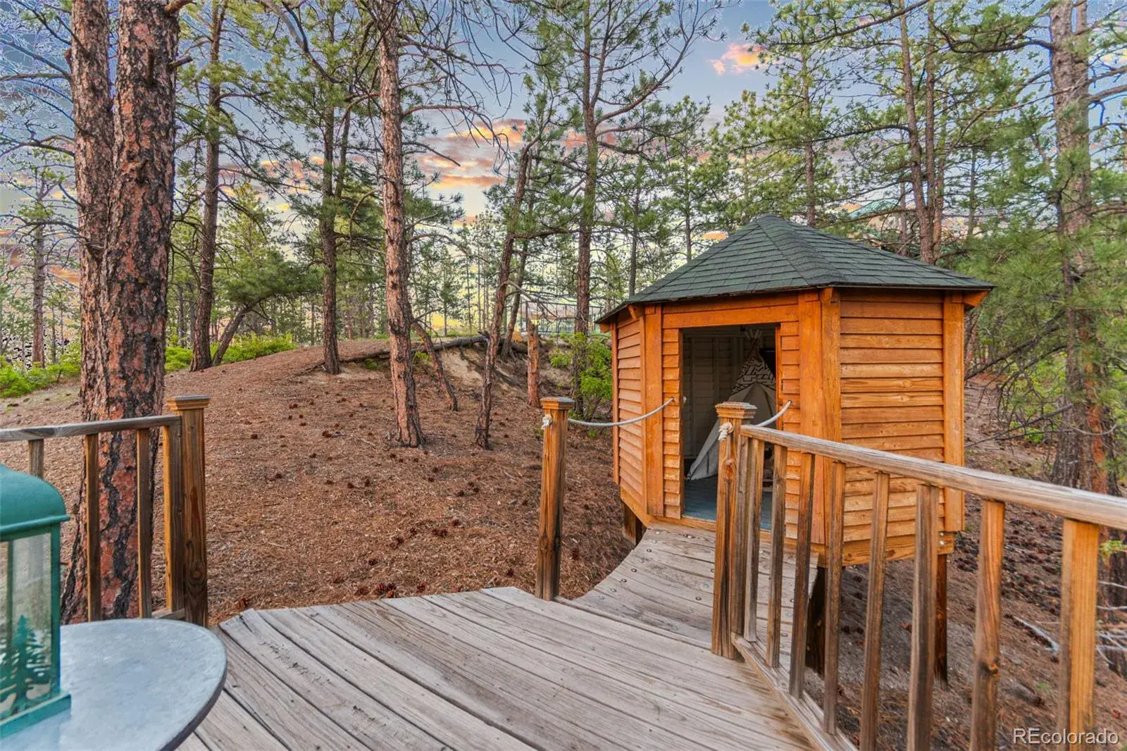 5090 S Perry Park Road Sedalia CO 80135 | MLS #REC2905246 02272026180149 1600 40