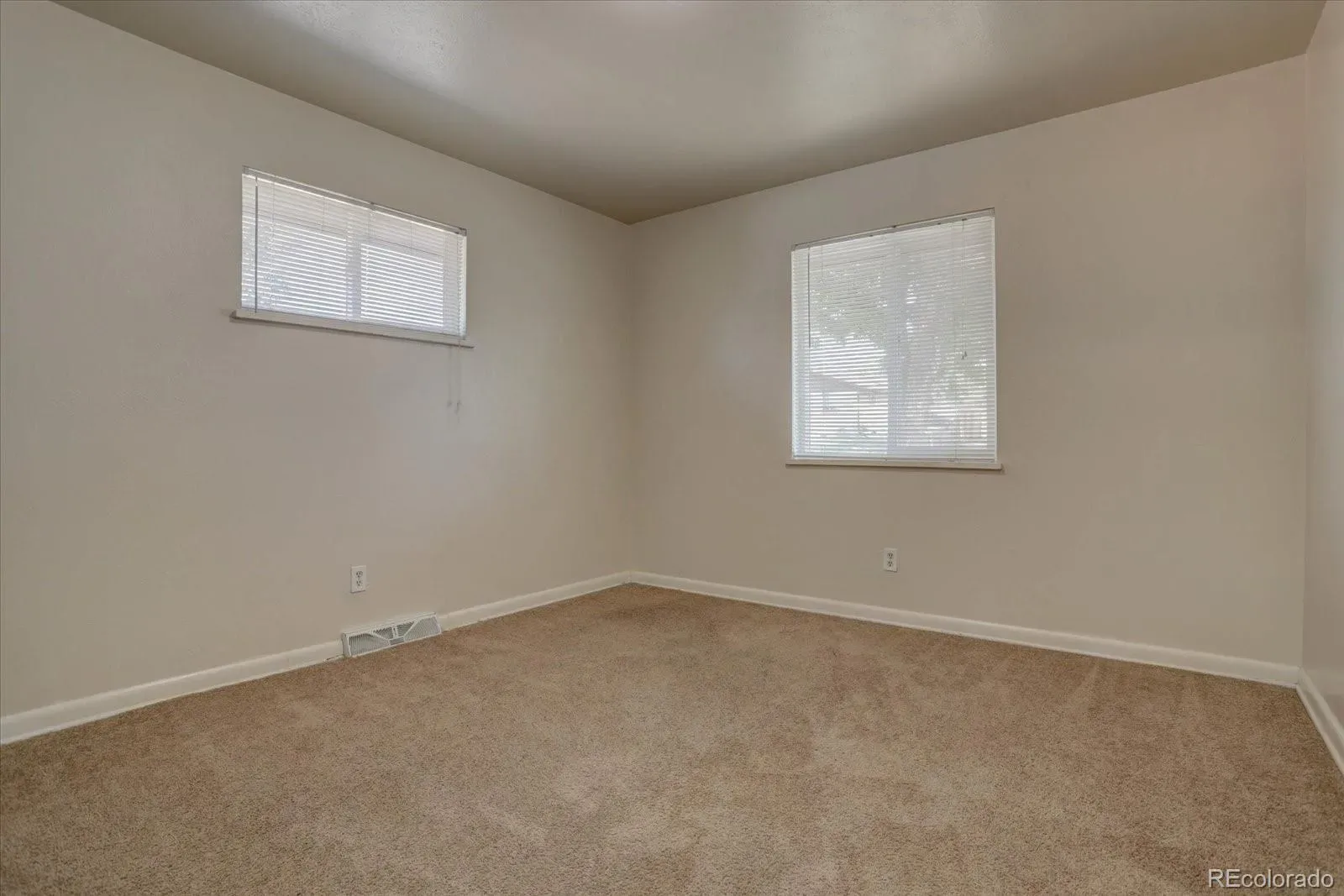 03282026000740 1600 33