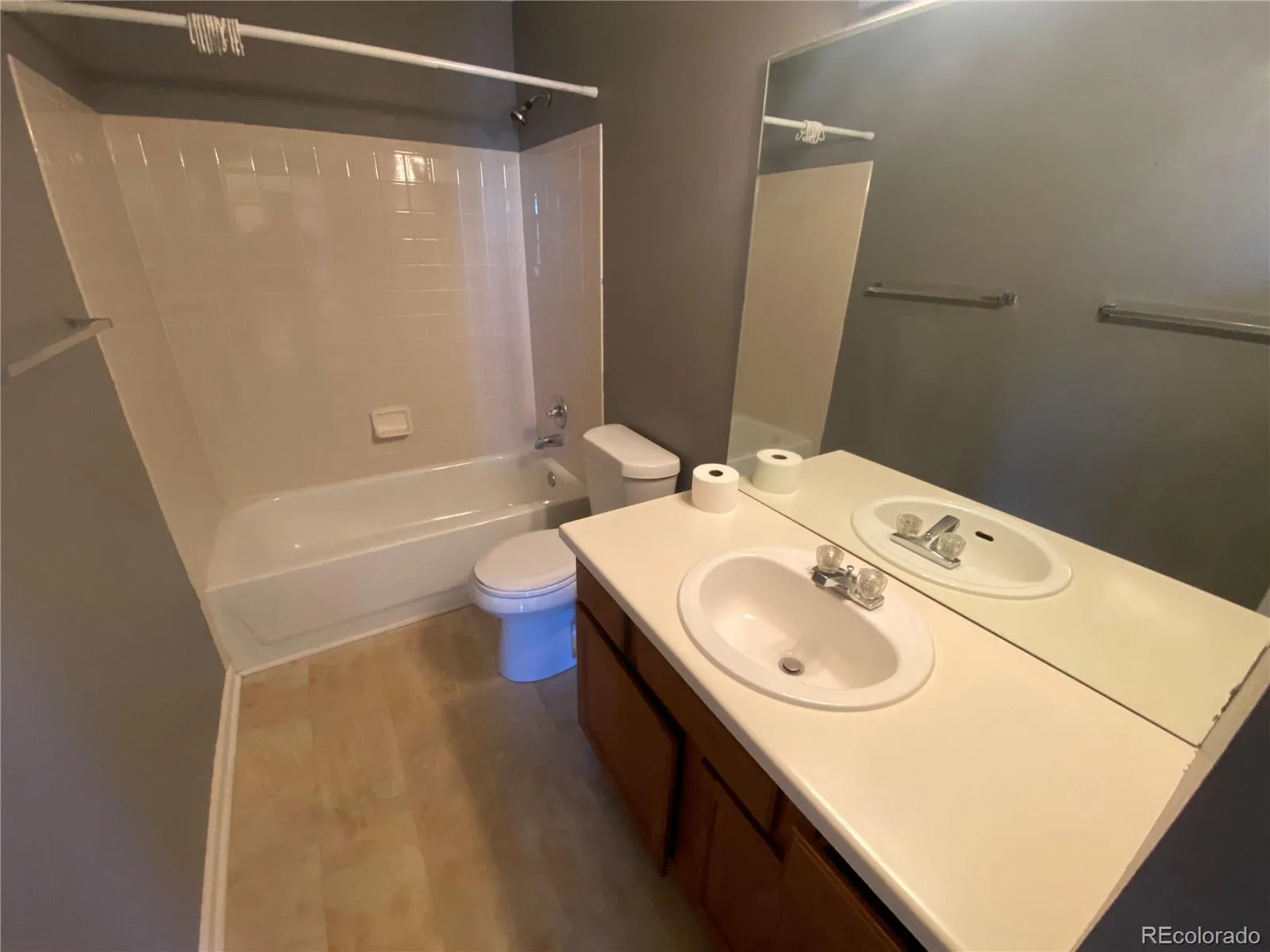 2575 S Syracuse Way #H303 Denver CO 80231 | MLS #REC2910561 09242026225729 1600 8