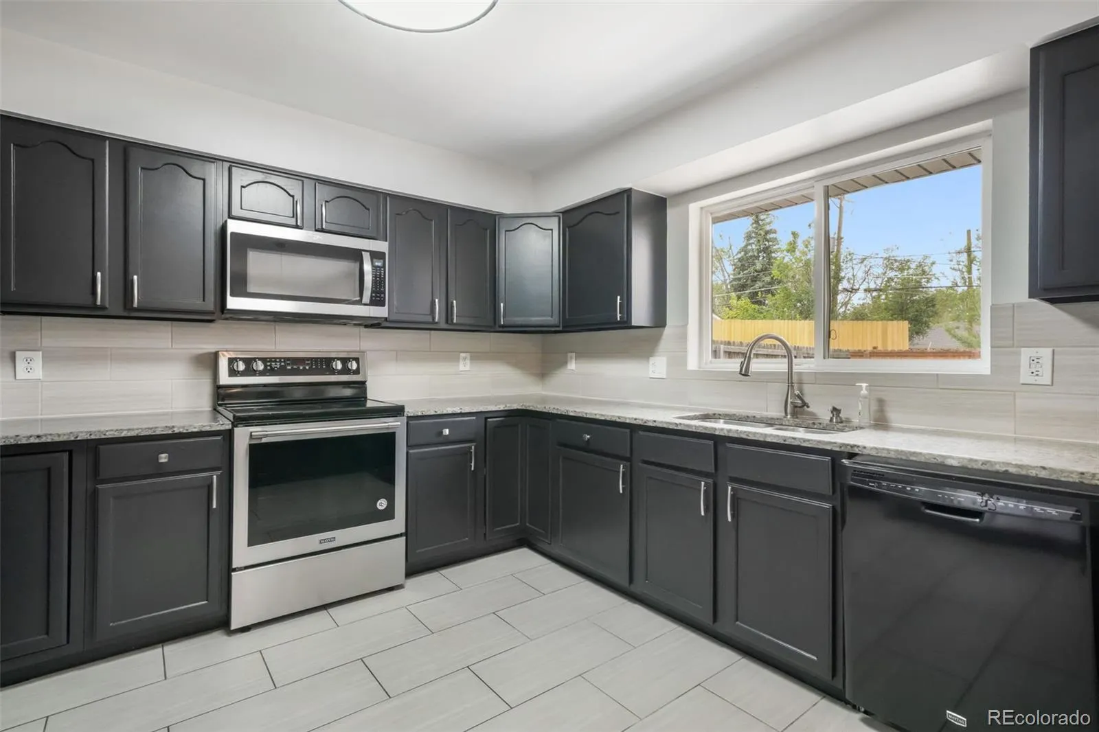 6655 Depew Street Arvada CO 80003 MLS #REC2911079 05232026092635 1600 12