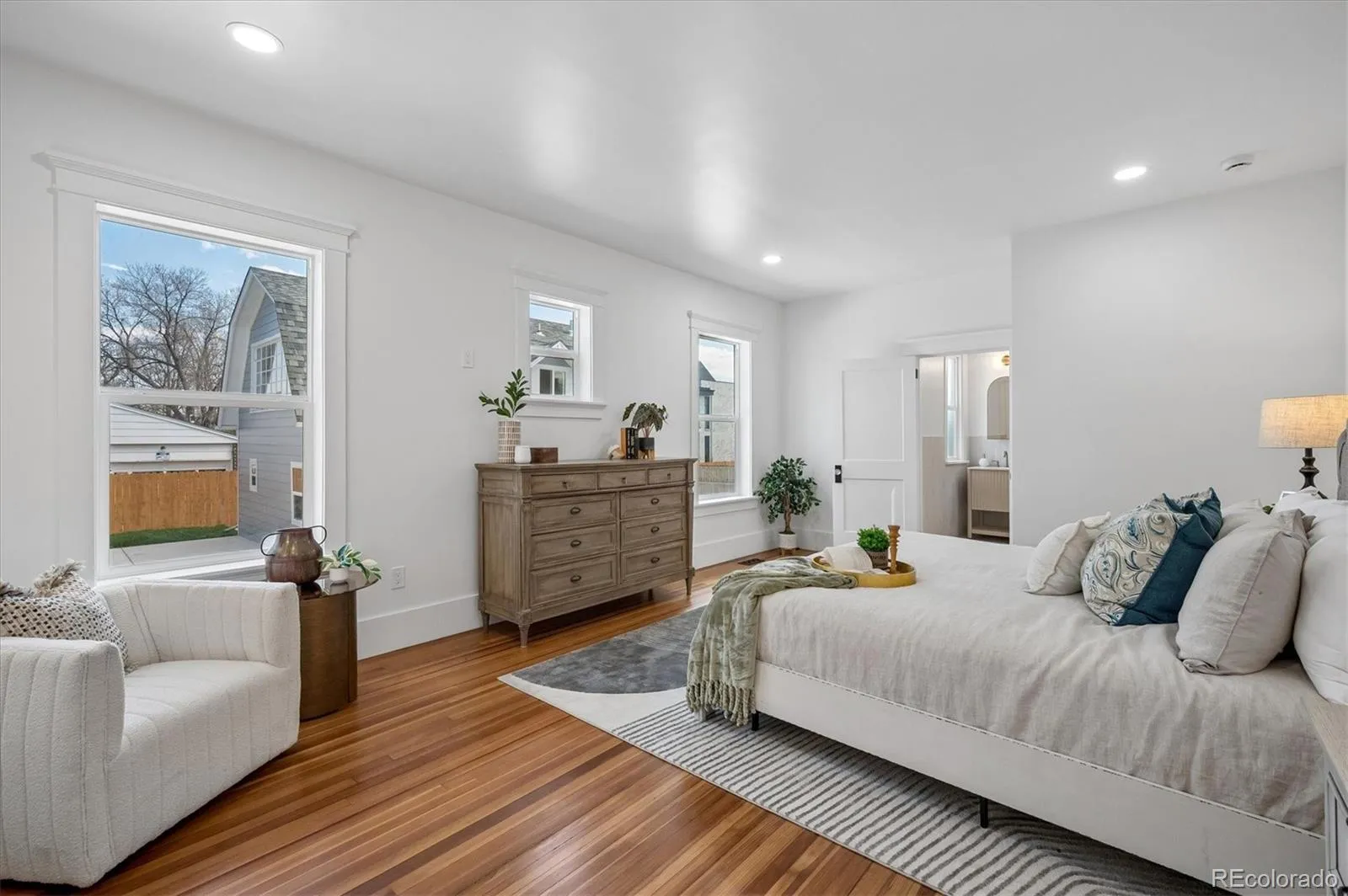 04072026162637 1600 18