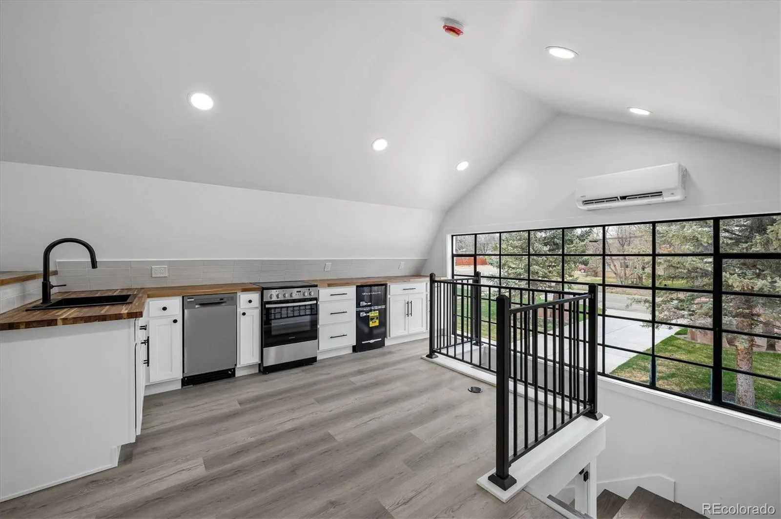 04072026162637 1600 39