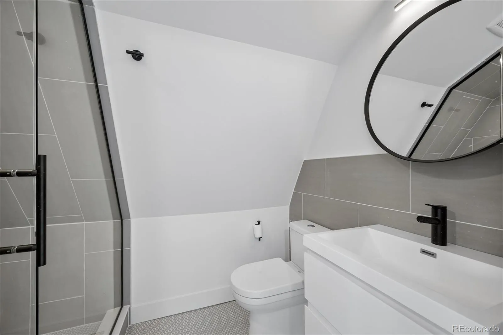 04072026162637 1600 44