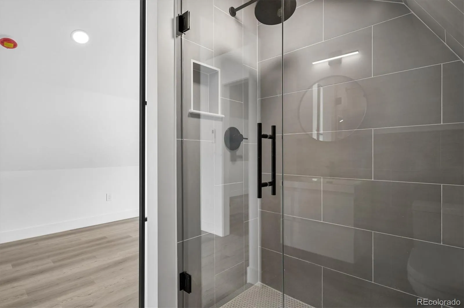 04072026162637 1600 45