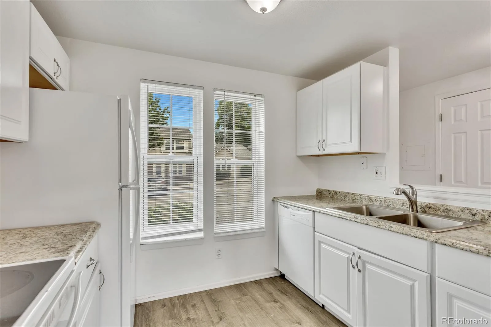 1514 S Ouray Circle #B Aurora CO 80017 | MLS #REC2914231 08132026132500 1600 5