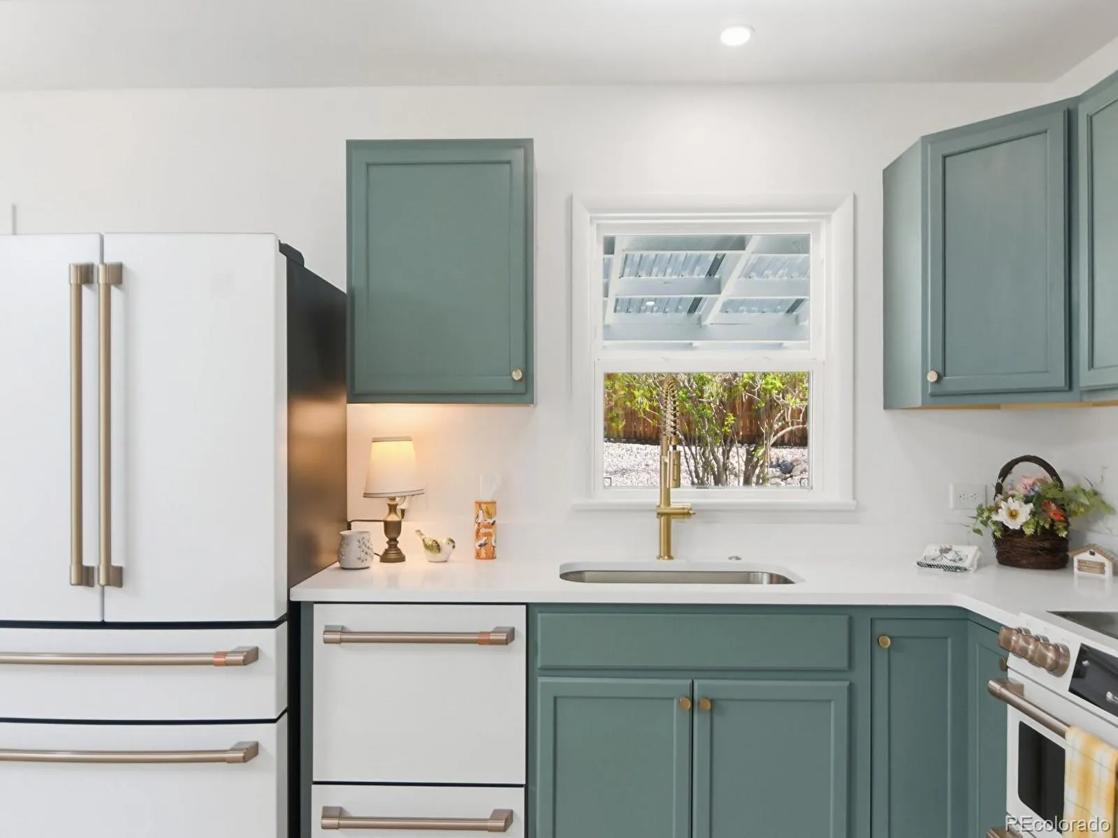 04112026192705 1600 19