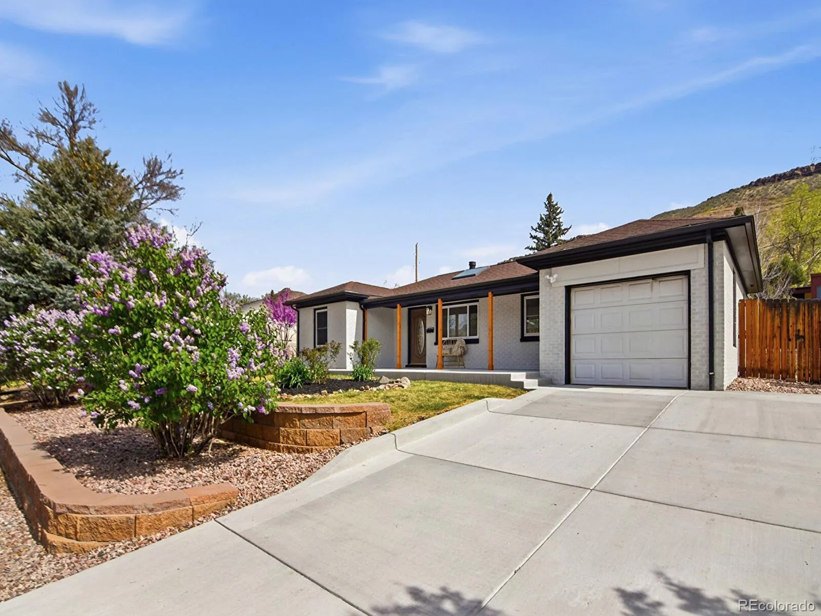 04112026192705 1600 3