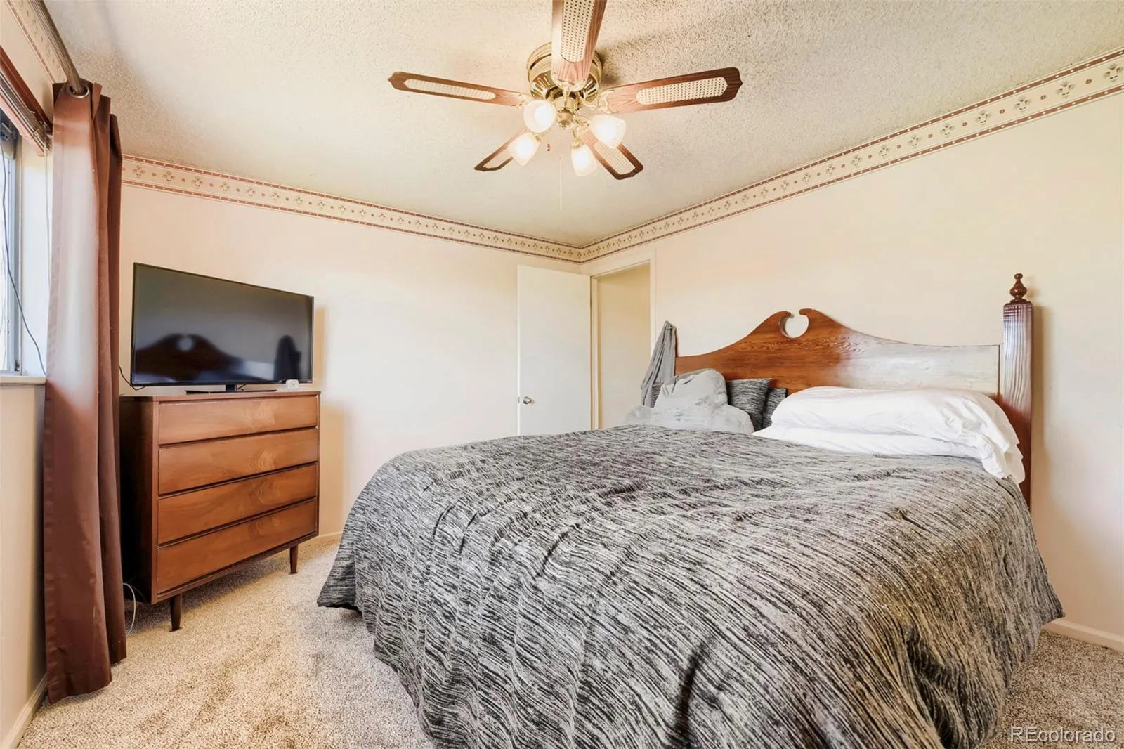 2325 S Hoyt Street Lakewood CO 80227 | MLS #REC2921054 09302026001403 1600 19