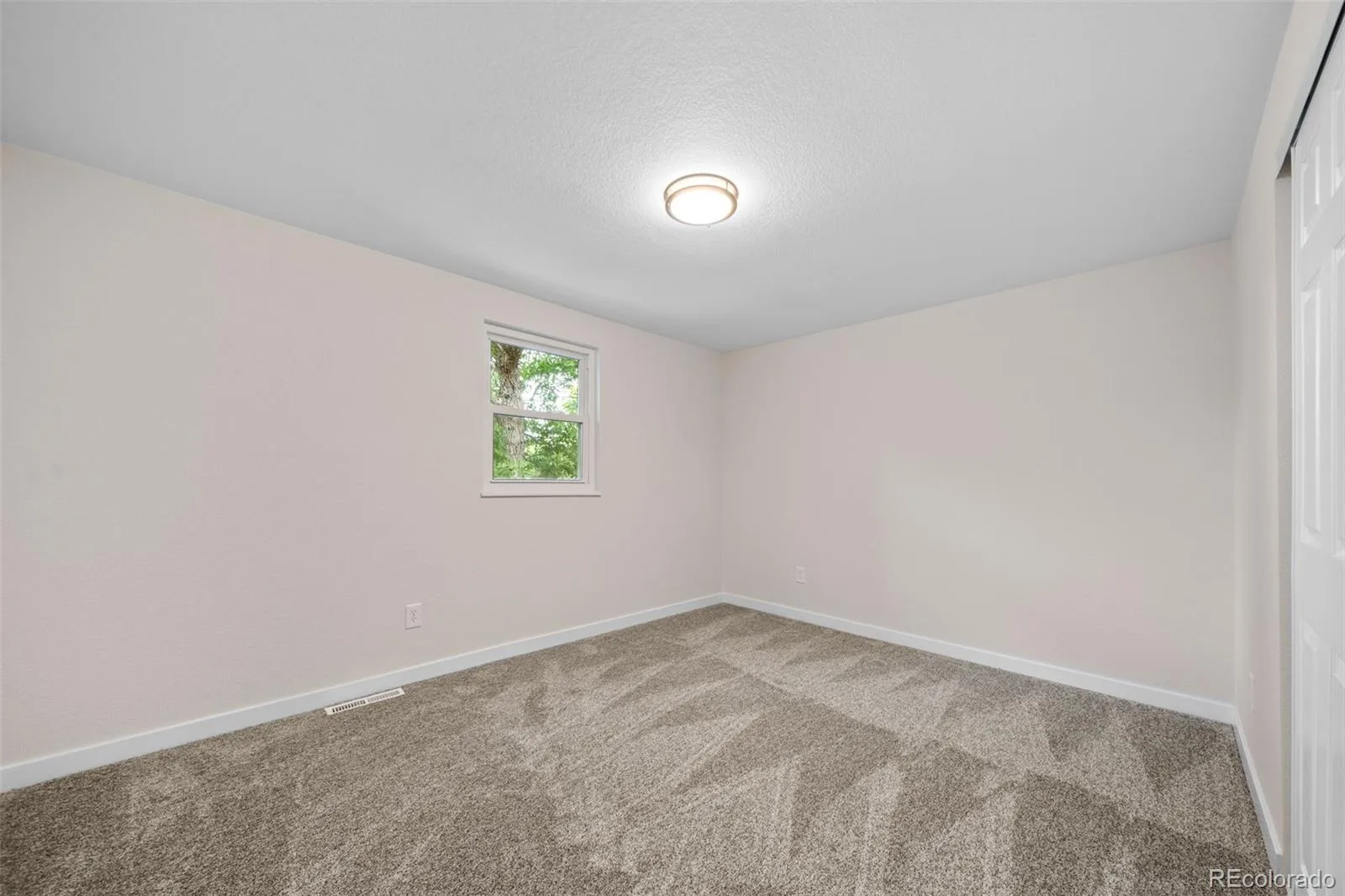 7910 E Bethany Place Denver CO 80231 MLS #REC2921906 06102026075540 1600 32