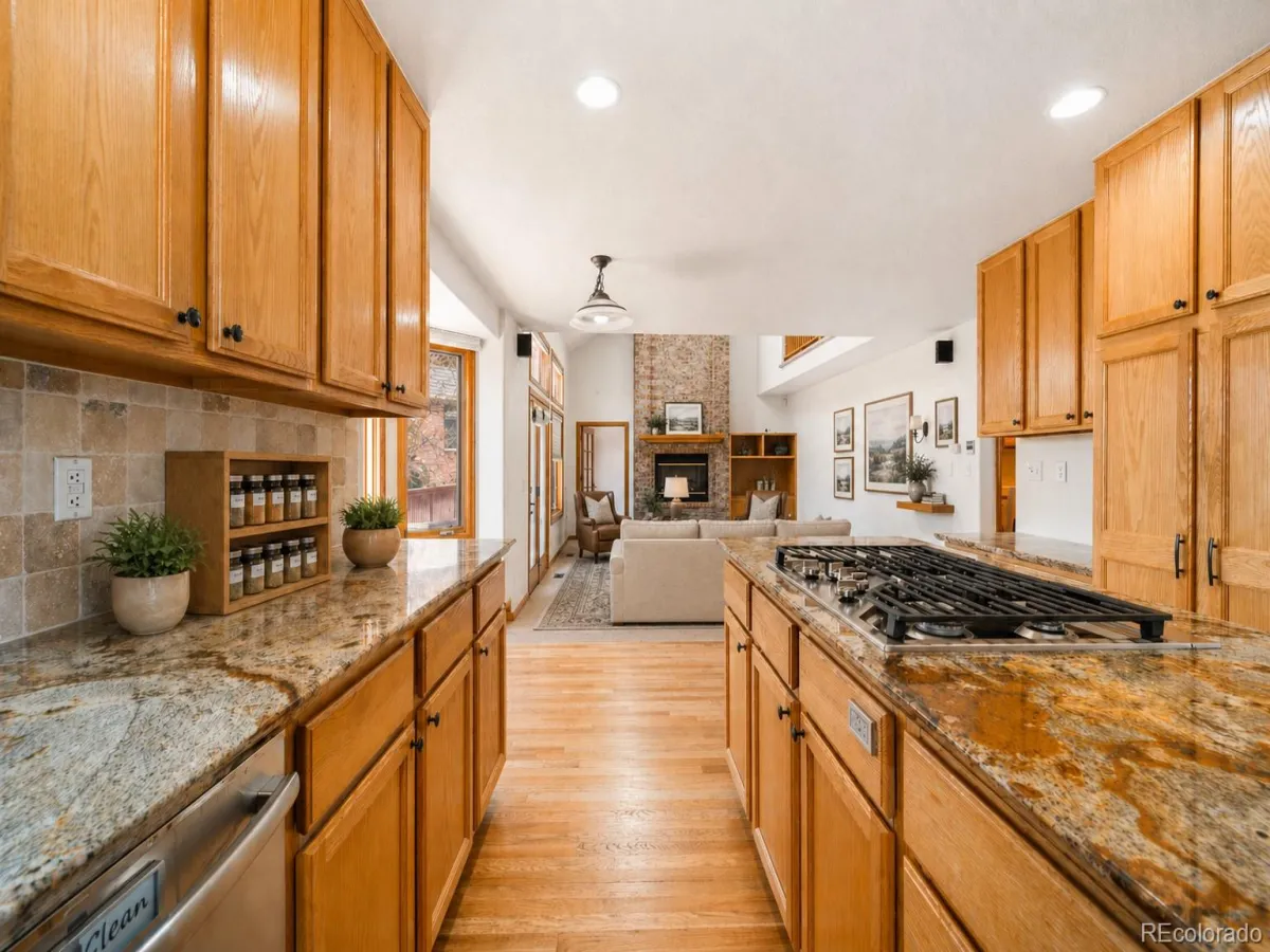 6569 S Oak Circle Littleton CO 80127 MLS #REC2923812 04292026212256 1200 8