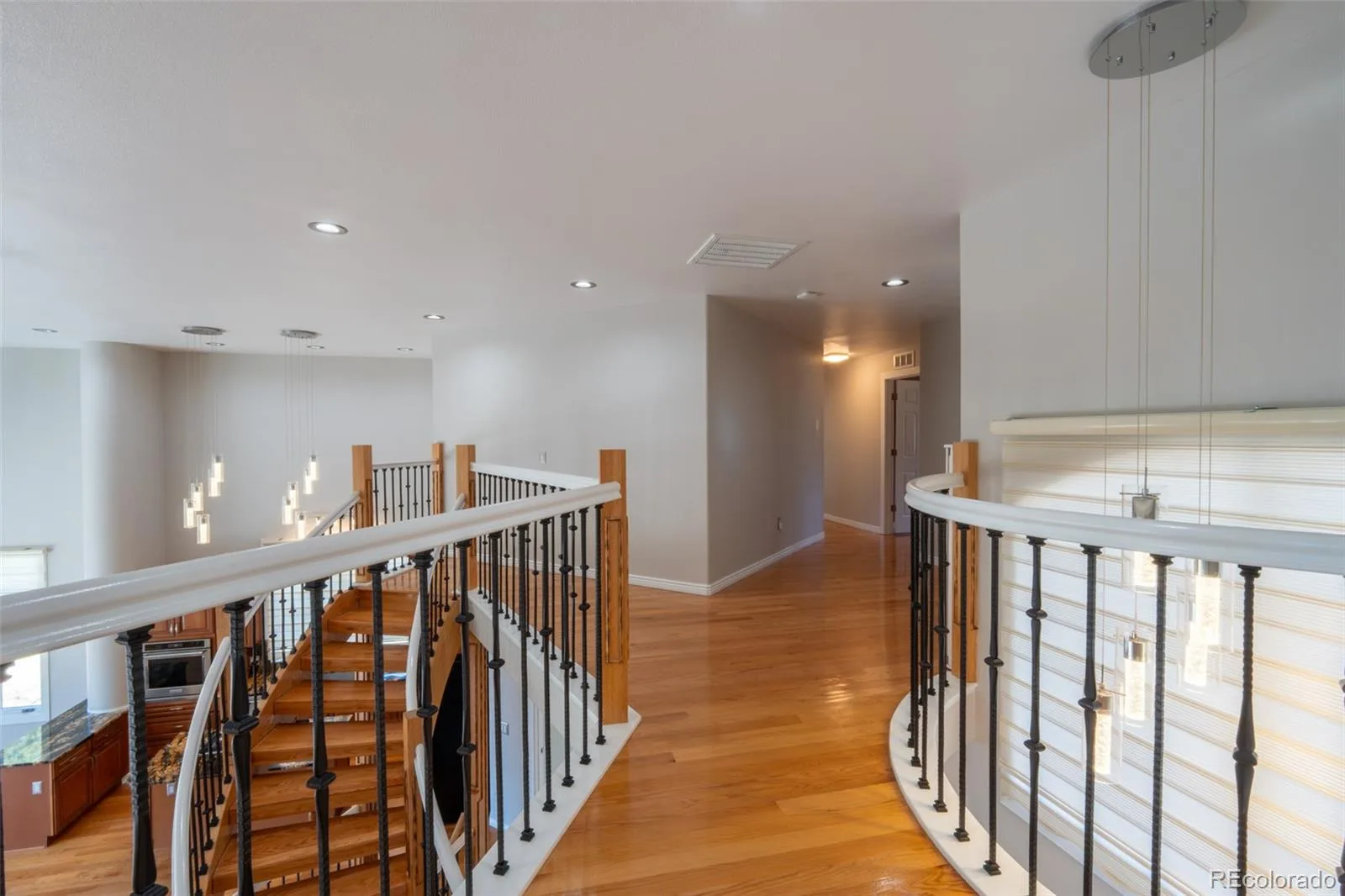 4745 S Helena Way Aurora CO 80015 | MLS #REC2925378 08122026020725 1600 16