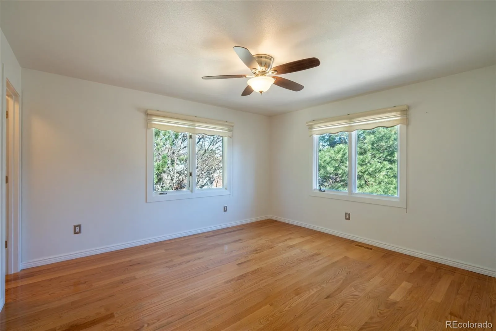 4745 S Helena Way Aurora CO 80015 | MLS #REC2925378 08122026020725 1600 28