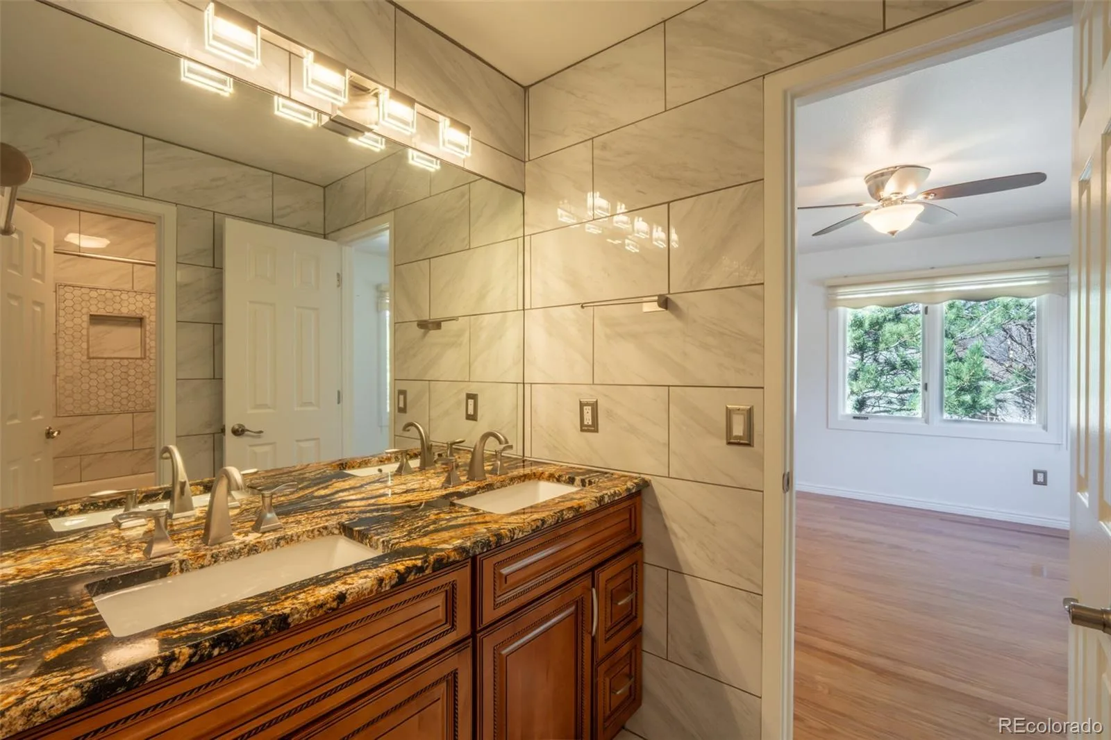 4745 S Helena Way Aurora CO 80015 | MLS #REC2925378 08122026020725 1600 31