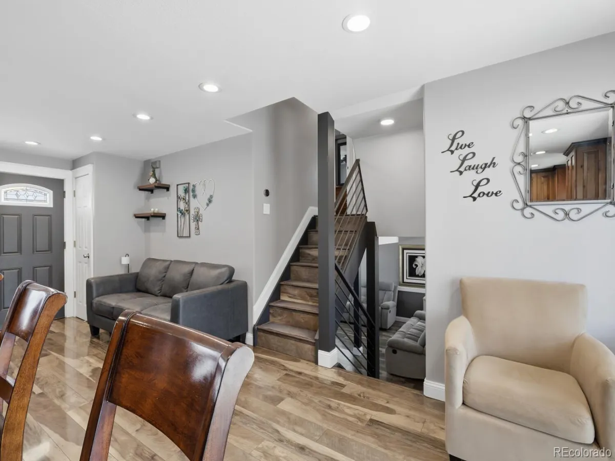 04082026050718 1200 12