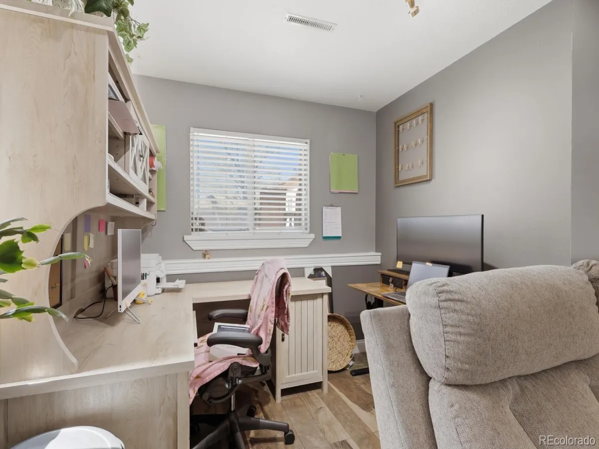 04082026050718 1200 17