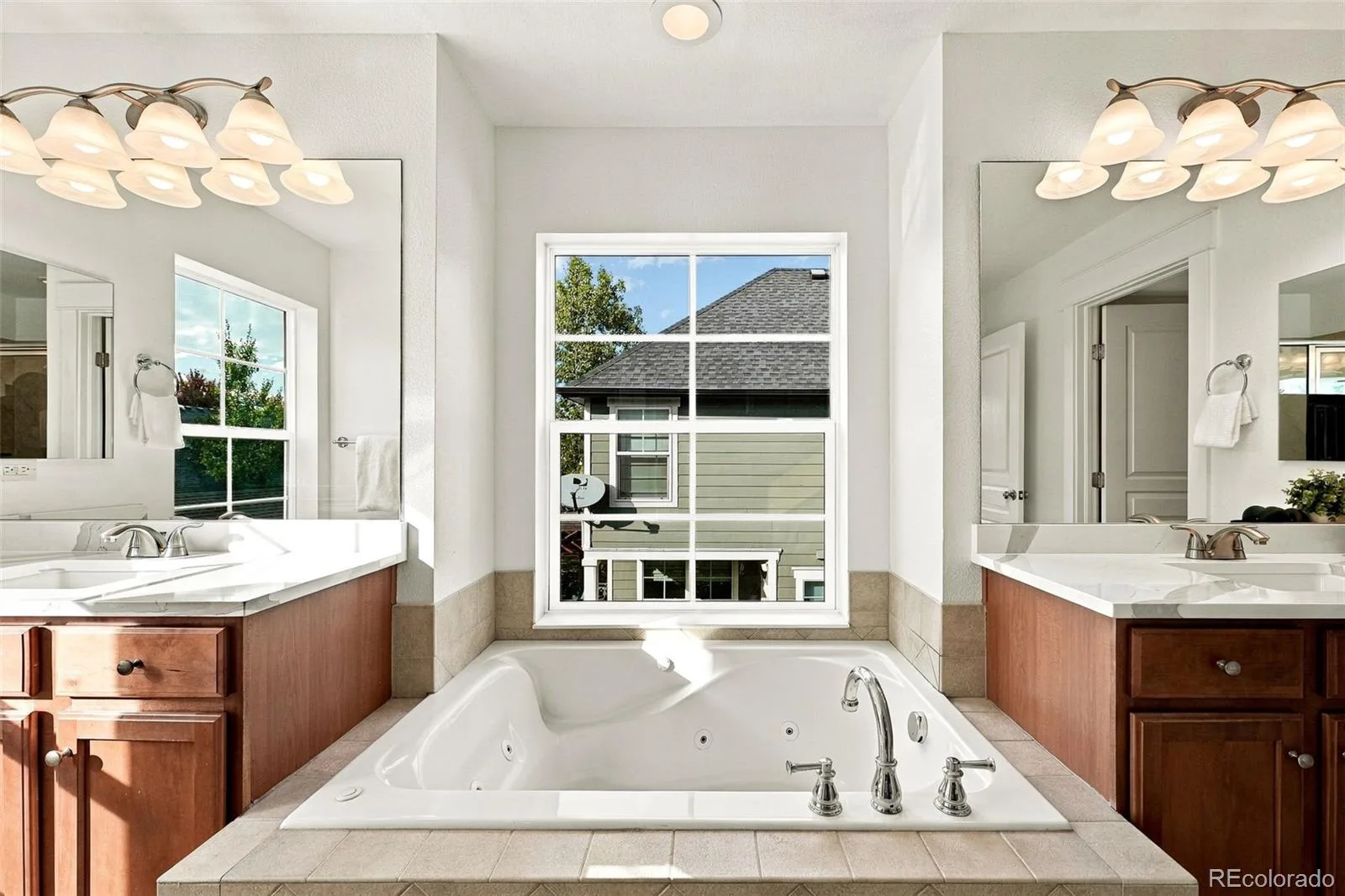 10142026225402 1600 30