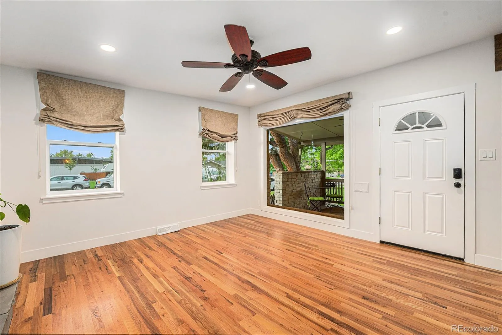 2989 E Cresthill Avenue Centennial CO 80121 MLS #REC2930461 05212026034626 1600 2