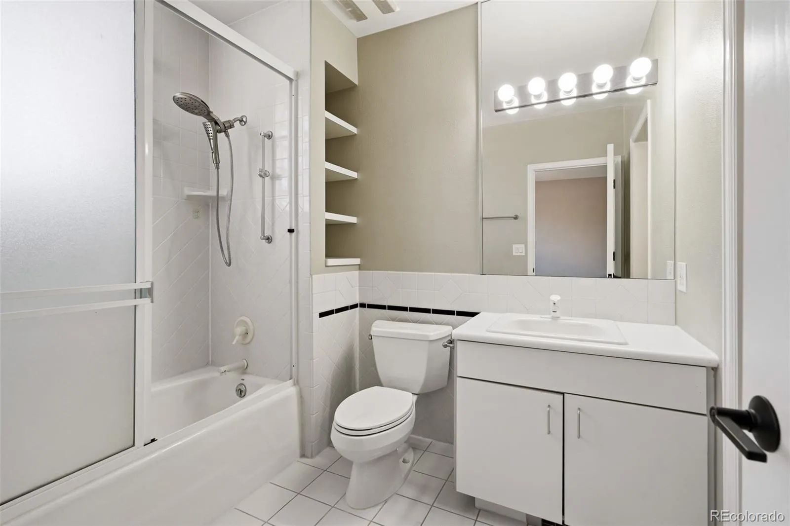 137 Dahlia Street Denver CO 80220 | MLS #REC2931190 08202026003501 1600 34
