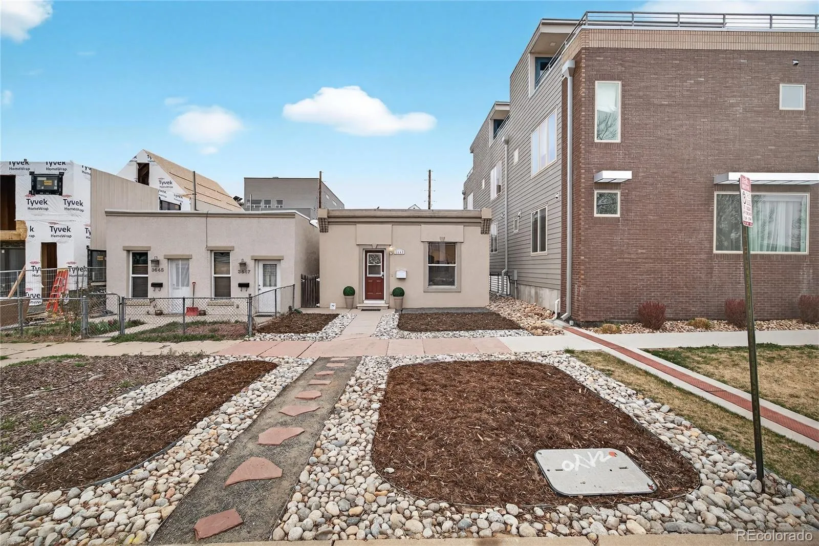 04012026174126 1600 21