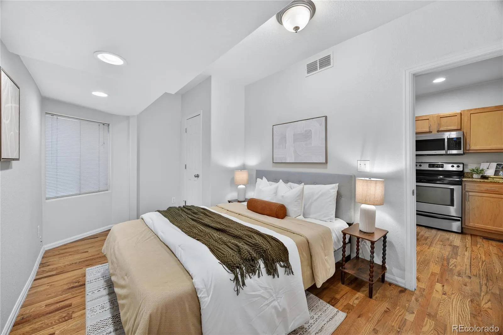 04012026174126 1600 9