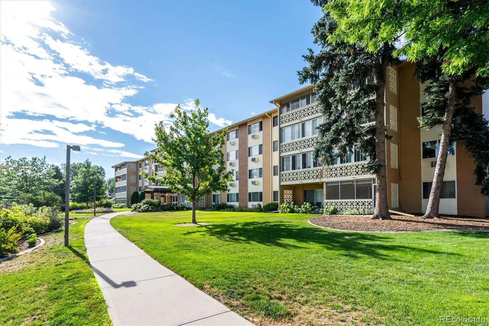 795 S Alton Way #7A Denver CO 80247 | MLS #REC2932024 08042026183105 1600 7