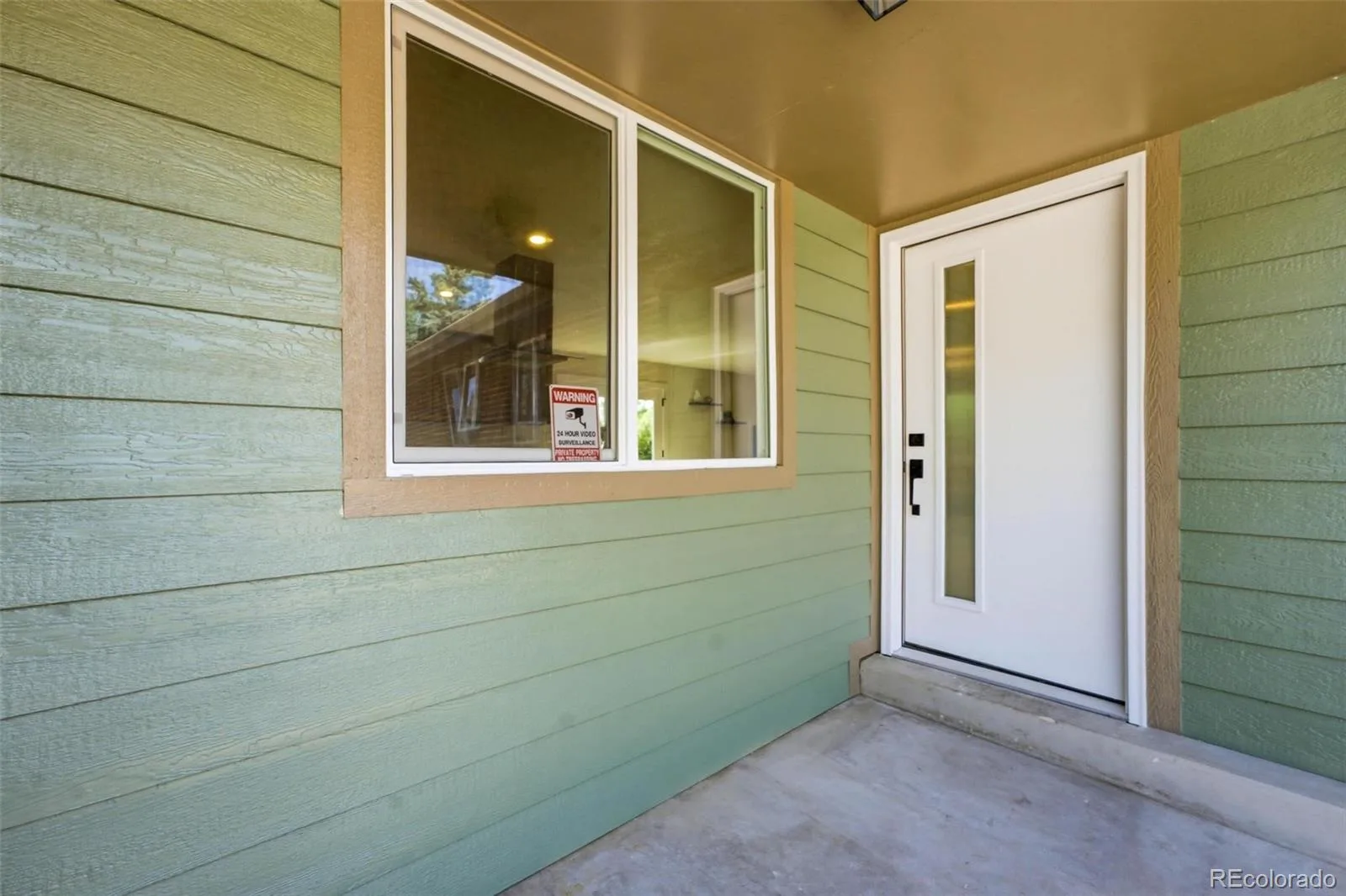 2126 S Yarrow Street Lakewood CO 80227 MLS #REC2933265 06202026010848 1600 29