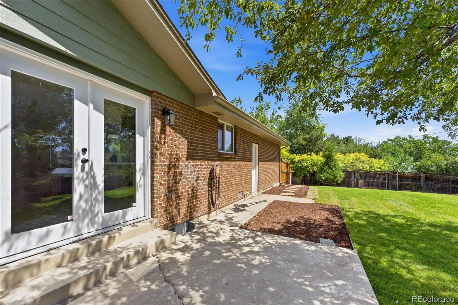 2126 S Yarrow Street Lakewood CO 80227 MLS #REC2933265 06202026010848 1600 34