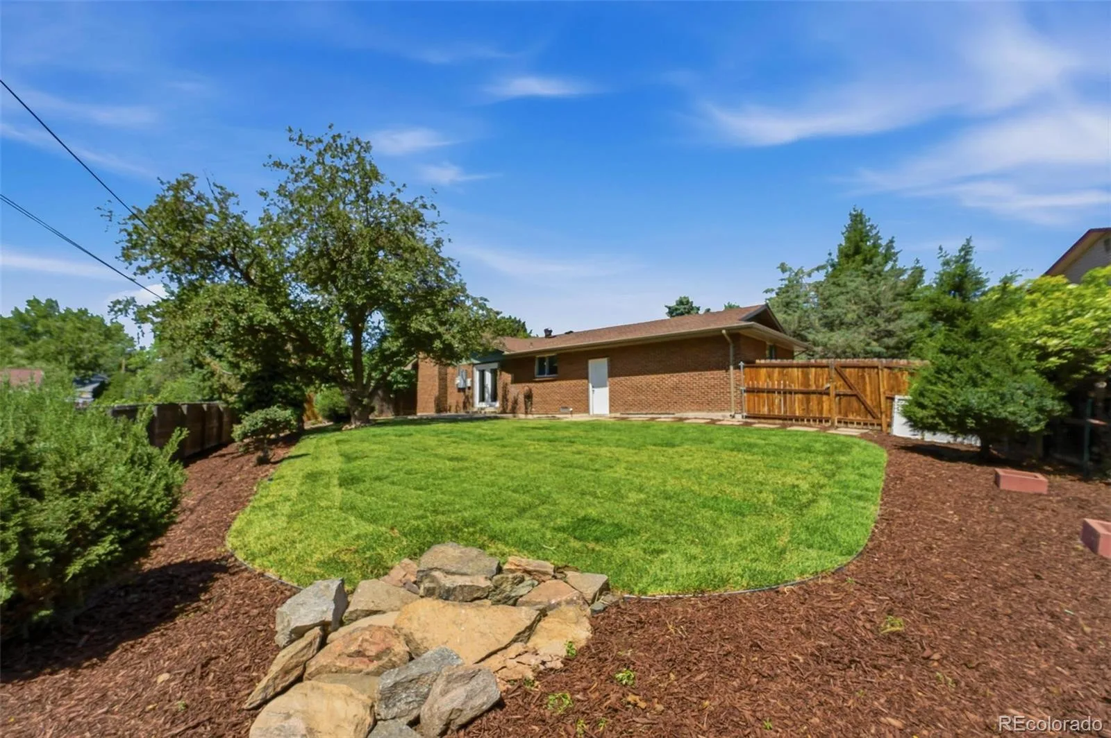 2126 S Yarrow Street Lakewood CO 80227 MLS #REC2933265 06202026010848 1600 37