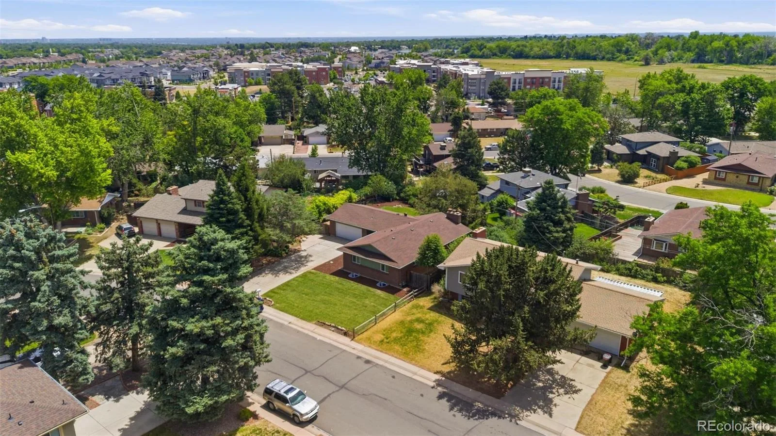 2126 S Yarrow Street Lakewood CO 80227 MLS #REC2933265 06202026010848 1600 43