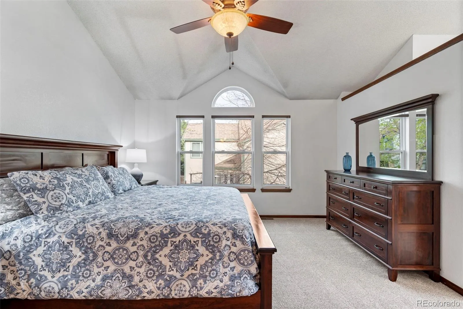 04182026013911 1600 15