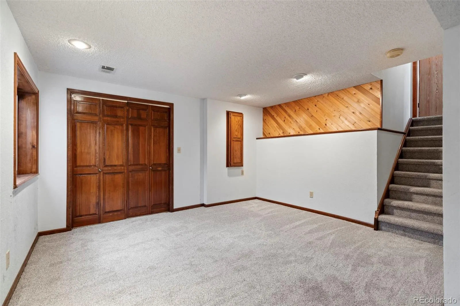 04182026013911 1600 24