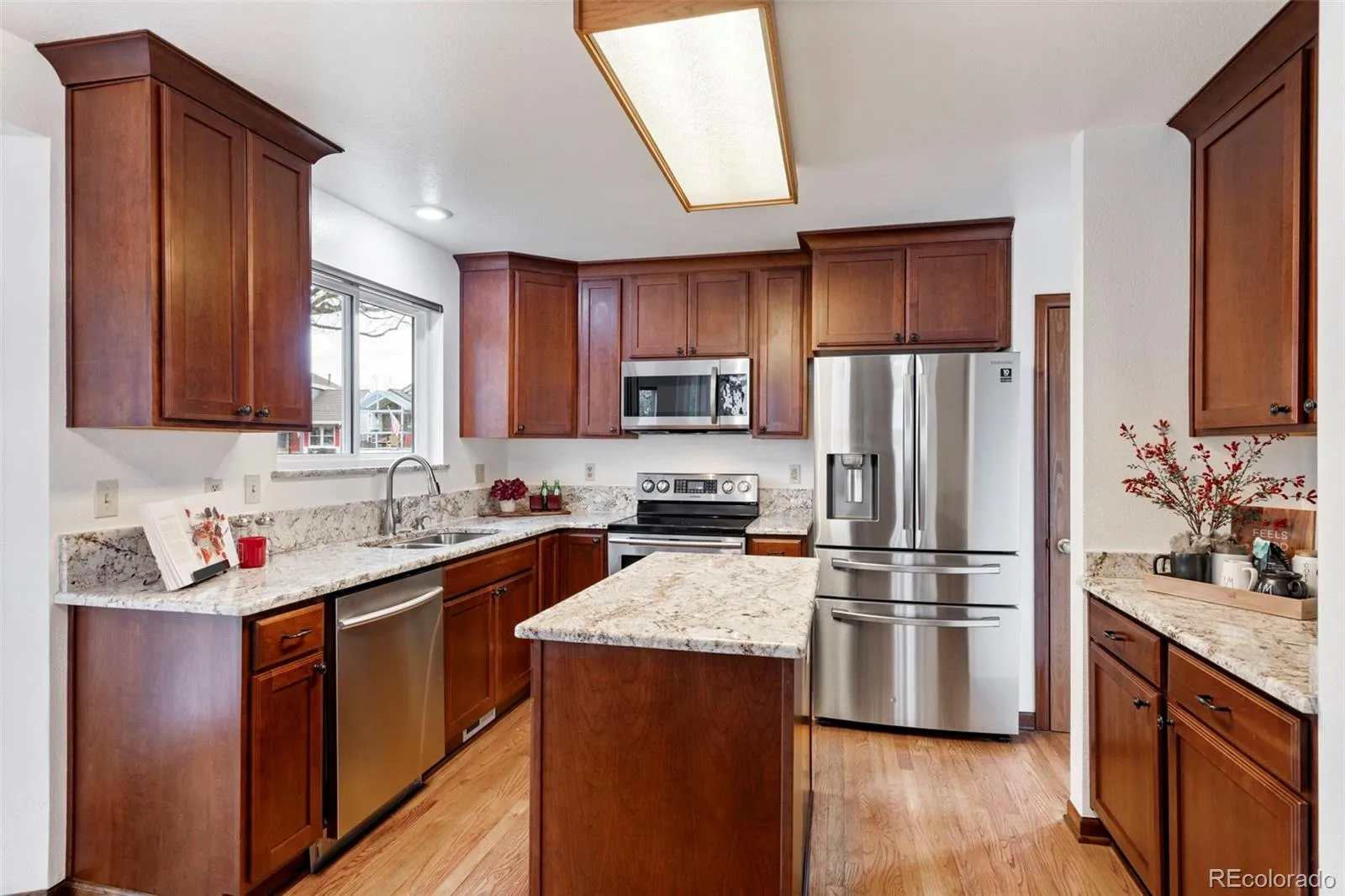 04182026013911 1600 6