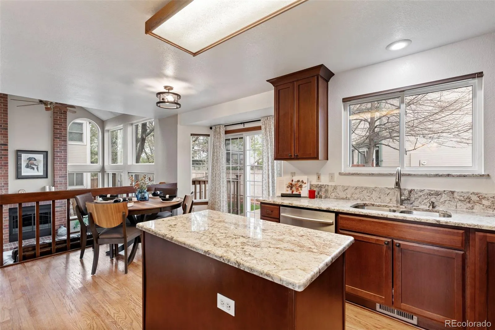 04182026013911 1600 8