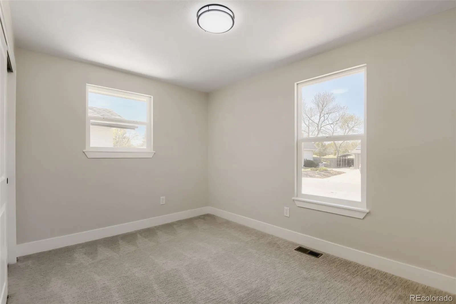 3158 S Dayton Court Denver CO 80231 MLS #REC2938340 04222026221855 1600 17