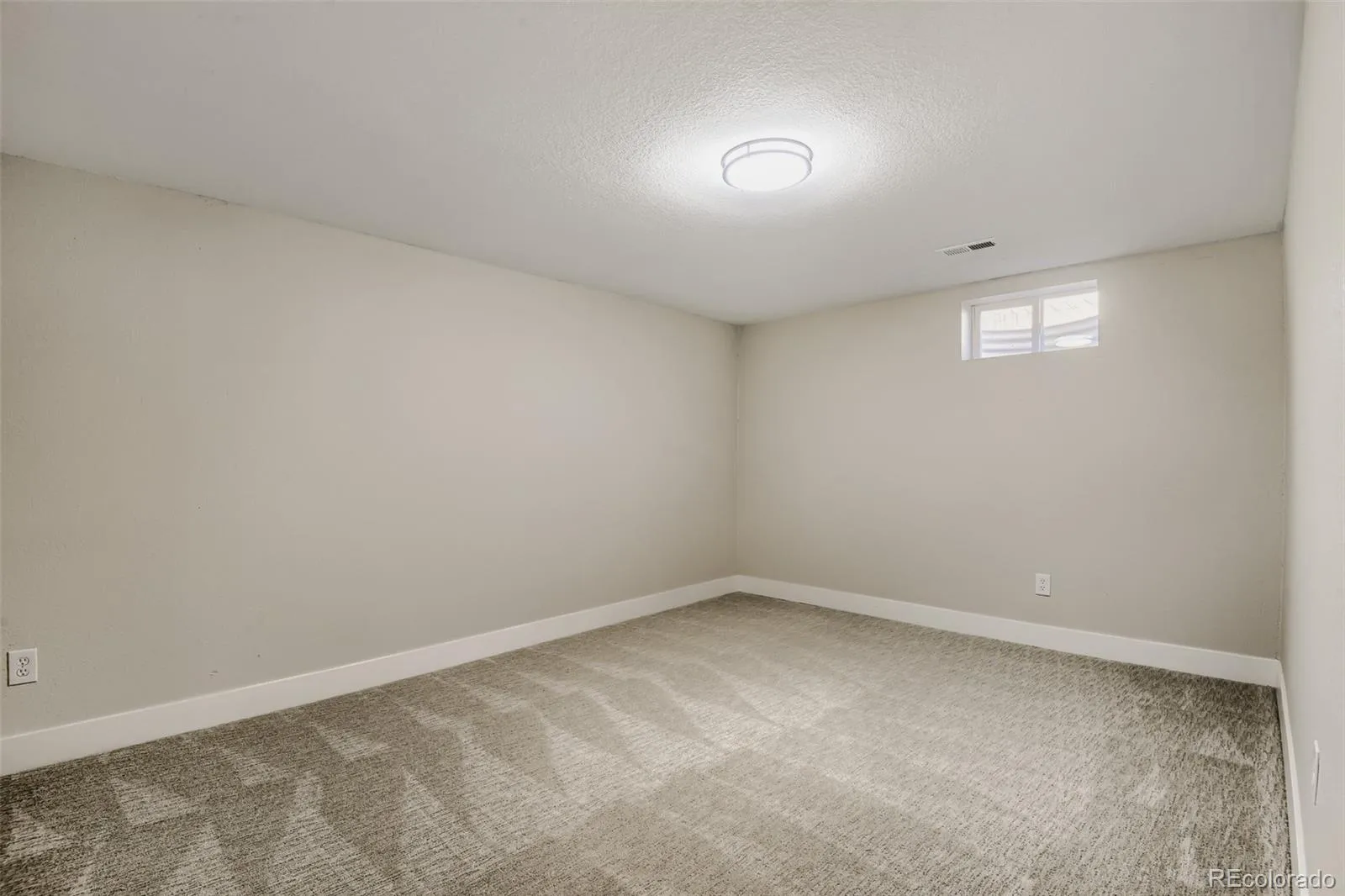 3158 S Dayton Court Denver CO 80231 MLS #REC2938340 04222026221855 1600 22