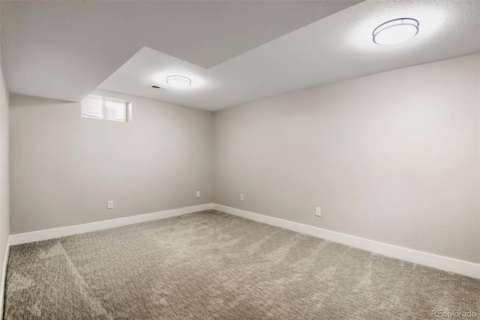 3158 S Dayton Court Denver CO 80231 MLS #REC2938340 04222026221855 1600 23