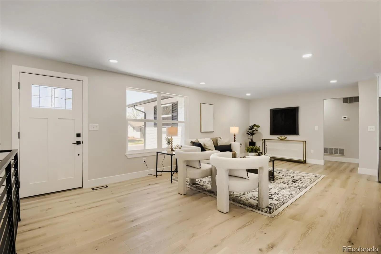 3158 S Dayton Court Denver CO 80231 MLS #REC2938340 04222026221855 1600 3