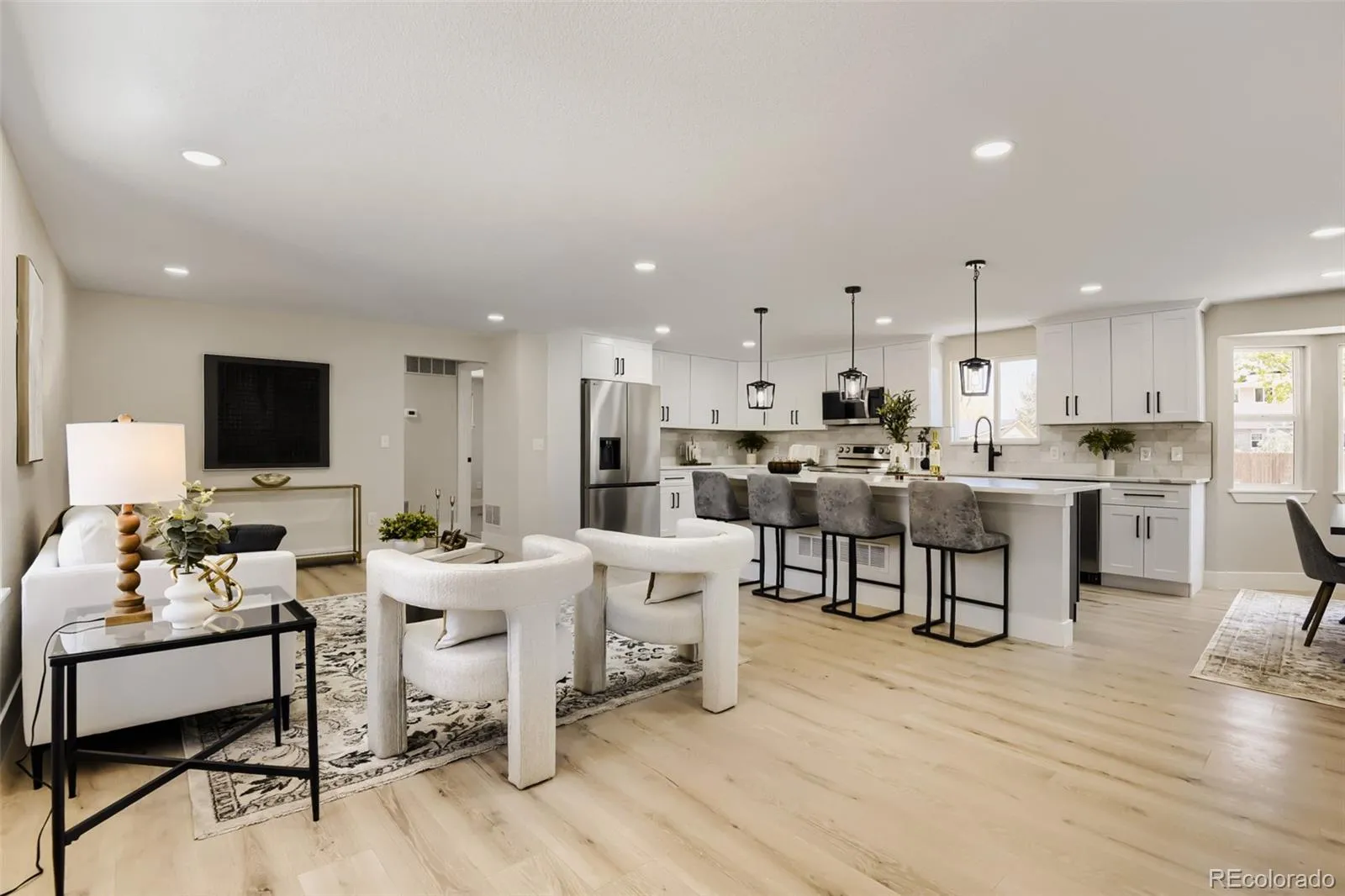 3158 S Dayton Court Denver CO 80231 MLS #REC2938340 04222026221855 1600 4