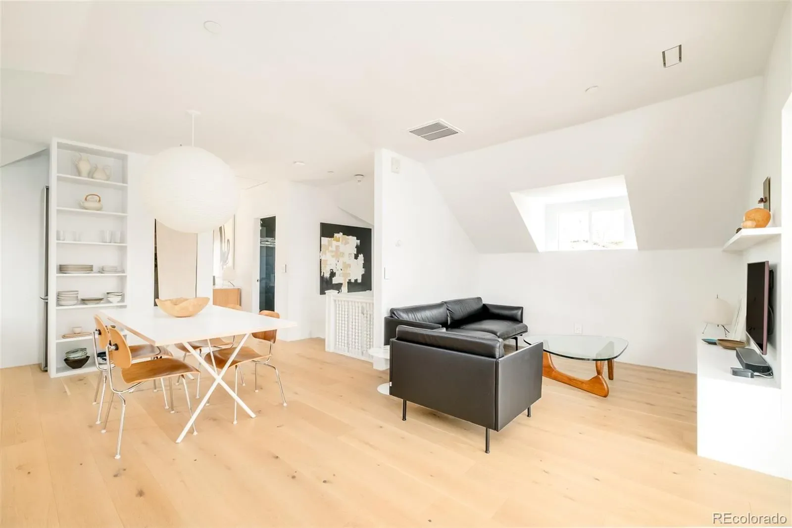 03272026005842 1600 12