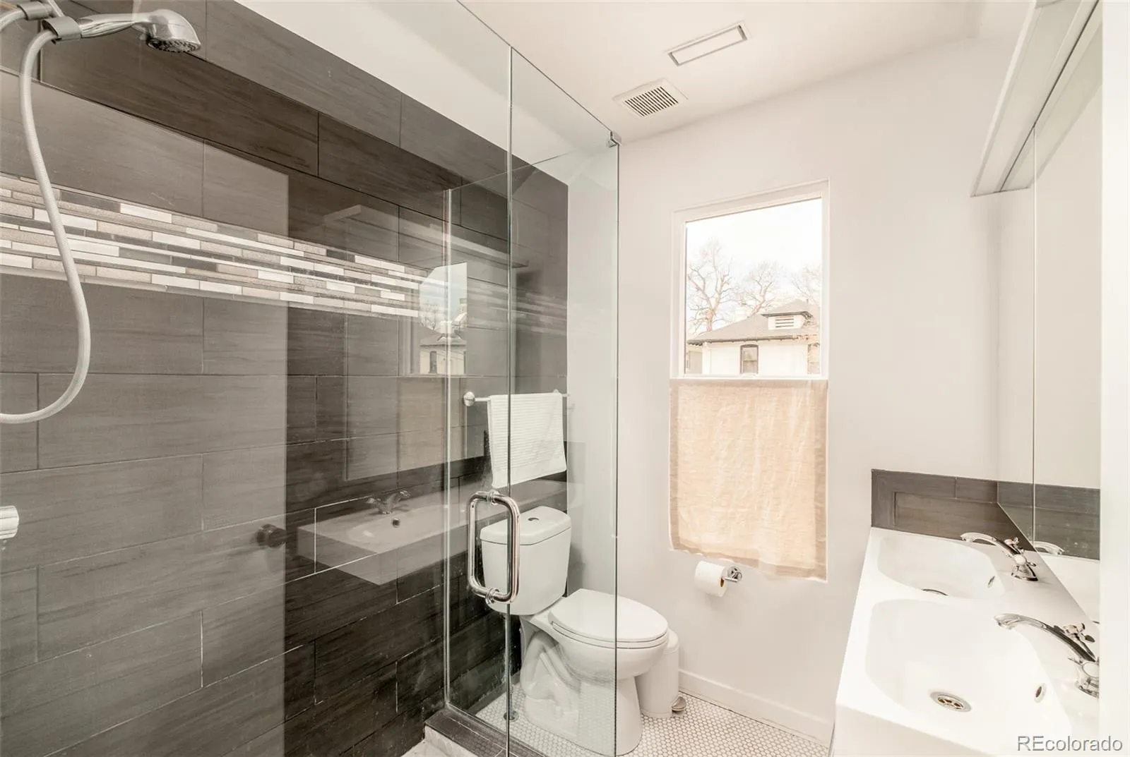 1920 E 18th Avenue Denver CO 80206 MLS #REC2942022 05262026231818 1600 30
