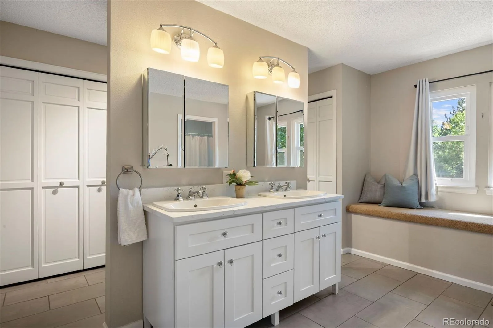 3085 E Hinsdale Avenue Centennial CO 80122 MLS #REC2942209 06242026004130 1600 29