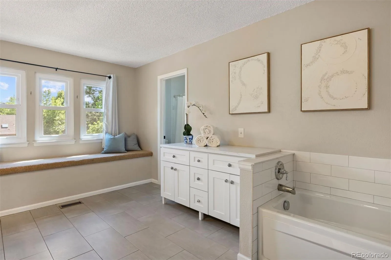 3085 E Hinsdale Avenue Centennial CO 80122 MLS #REC2942209 06242026004130 1600 31