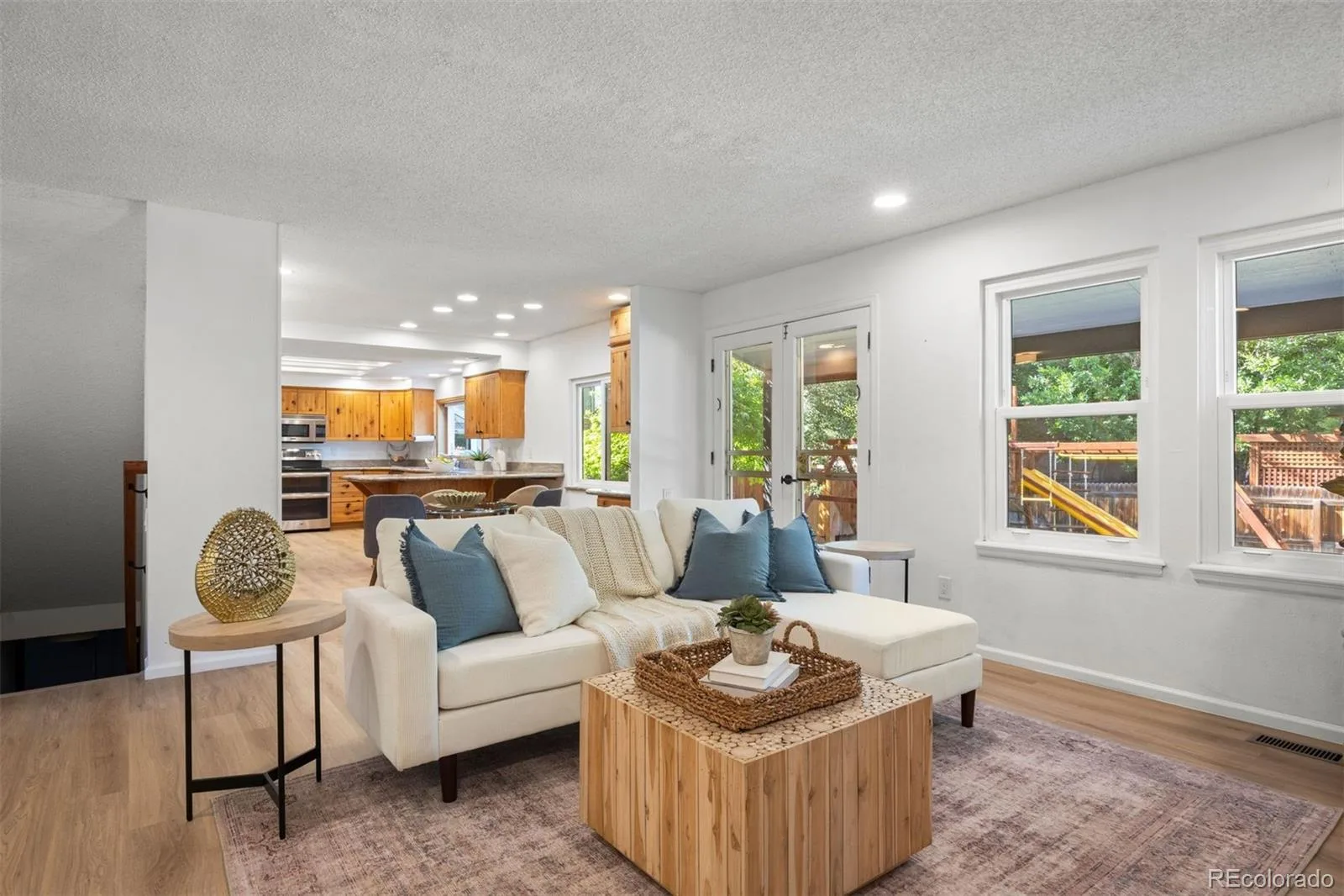 3085 E Hinsdale Avenue Centennial CO 80122 MLS #REC2942209 06242026004130 1600 8